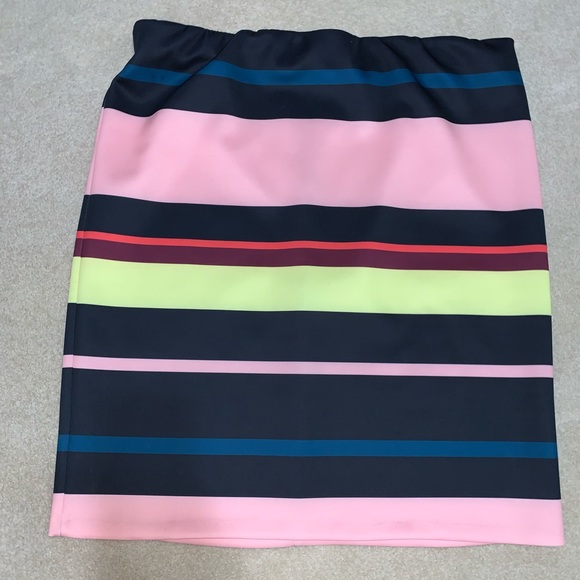 Color Block Scuba Pencil Skirt - Picture 4 of 6